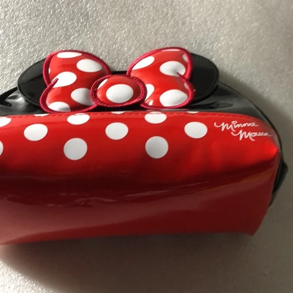Minnie Mouse Crème Makeup bag - Picture 2 of 15